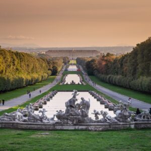 SAN LEUCIO, I MERCATINI DEL CASTELLO DI LIMATOLA E LA REGGIA DI CASERTA
